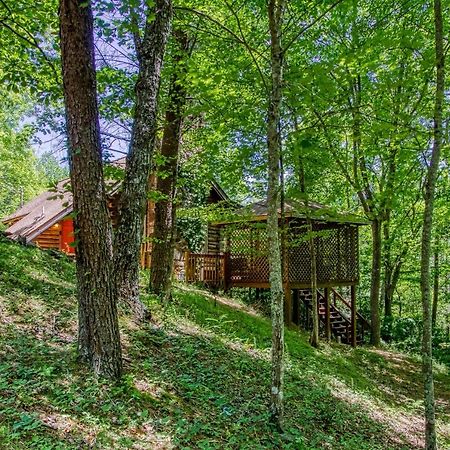 Very Private, Real Log Cabin With Hot Tub! Sevierville Exteriér fotografie