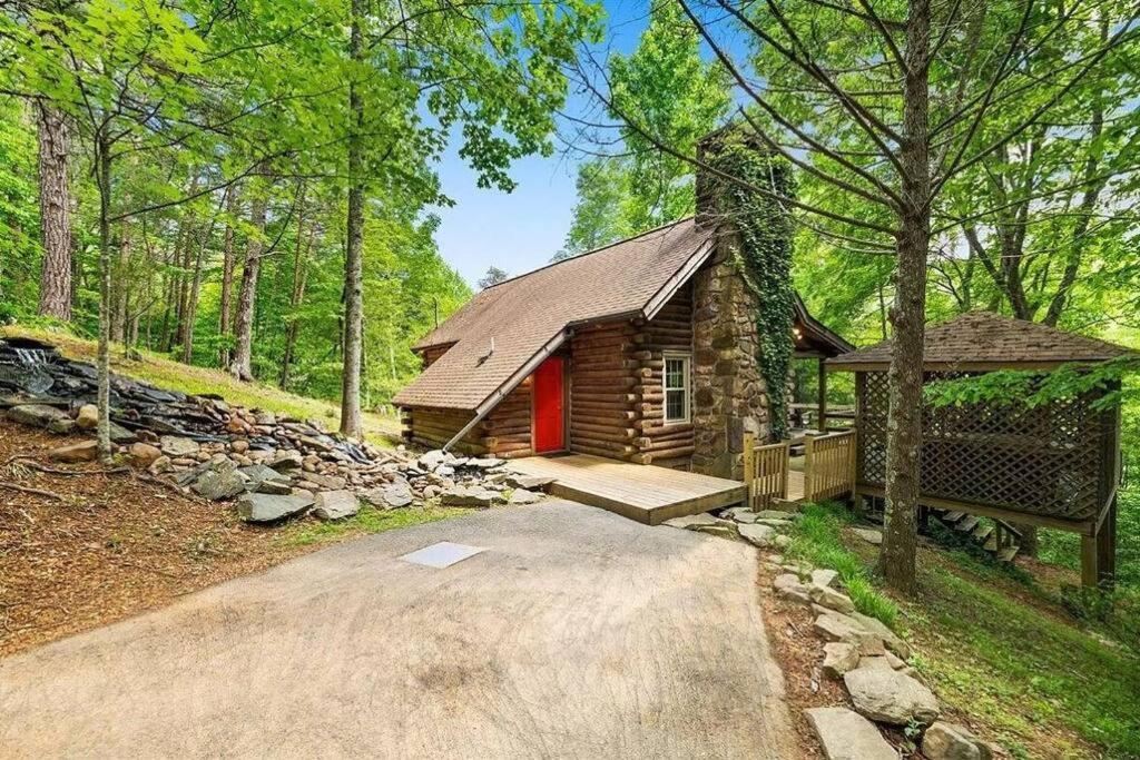 Very Private, Real Log Cabin With Hot Tub! Sevierville Exteriér fotografie