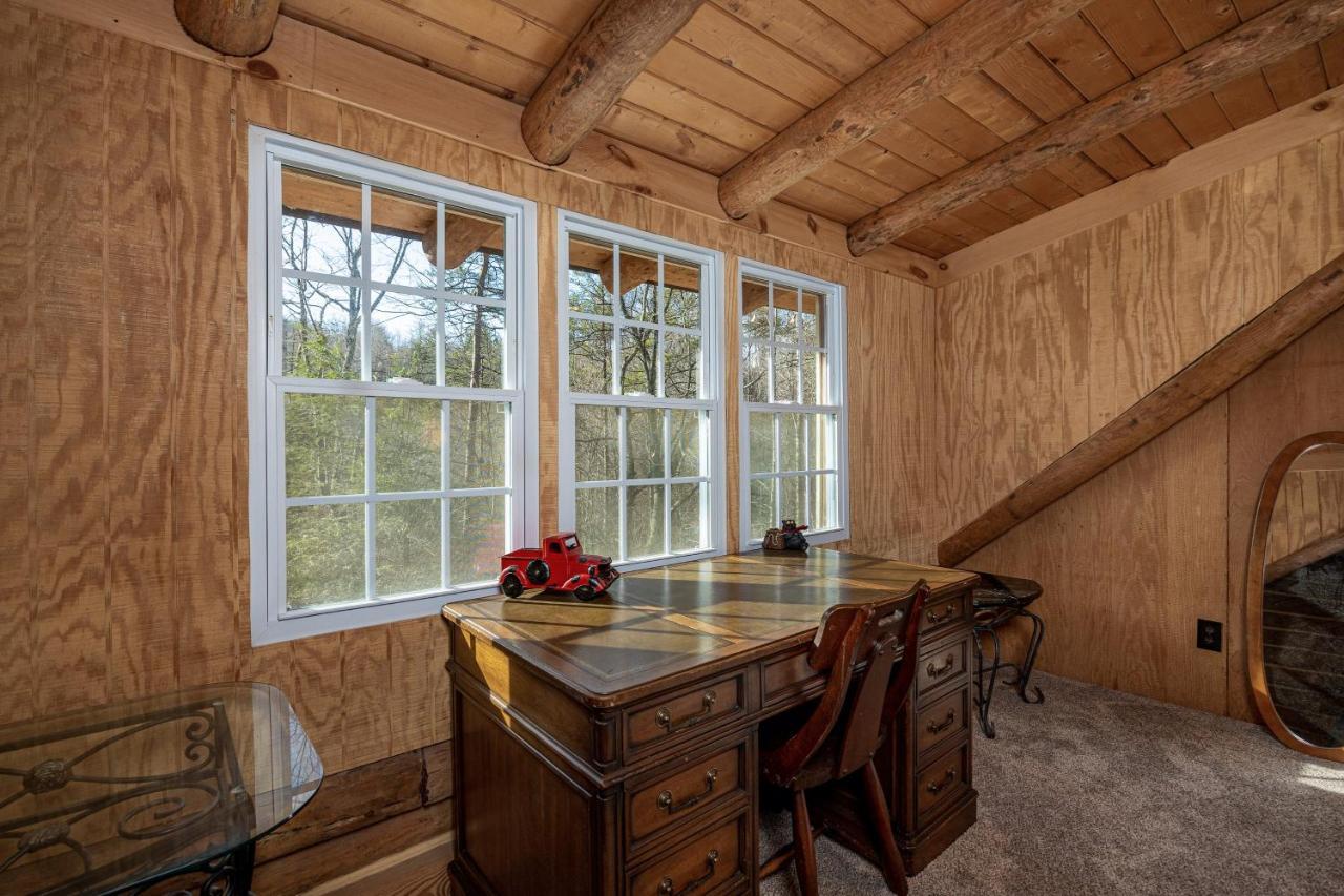 Very Private, Real Log Cabin With Hot Tub! Sevierville Exteriér fotografie