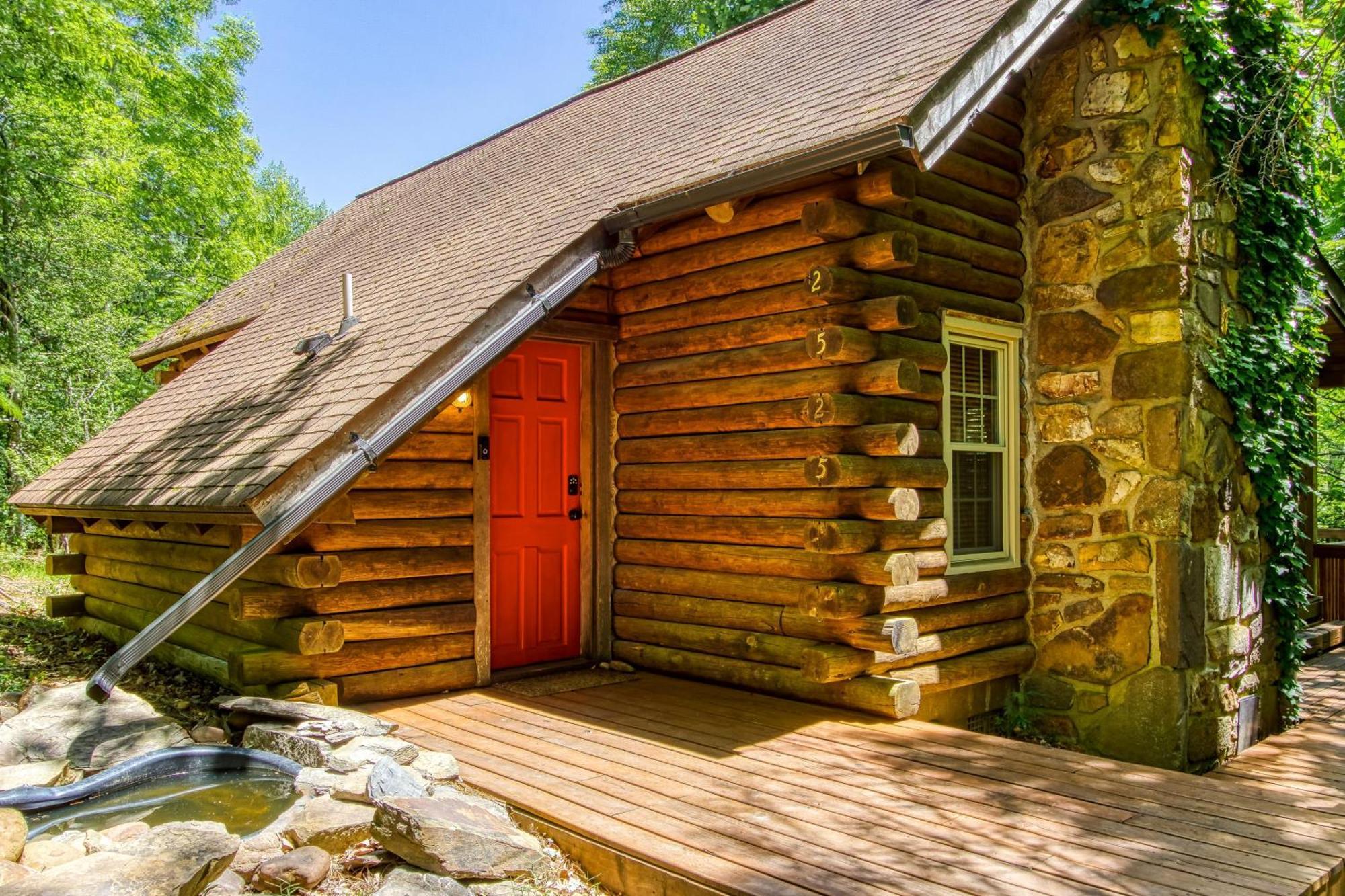 Very Private, Real Log Cabin With Hot Tub! Sevierville Exteriér fotografie