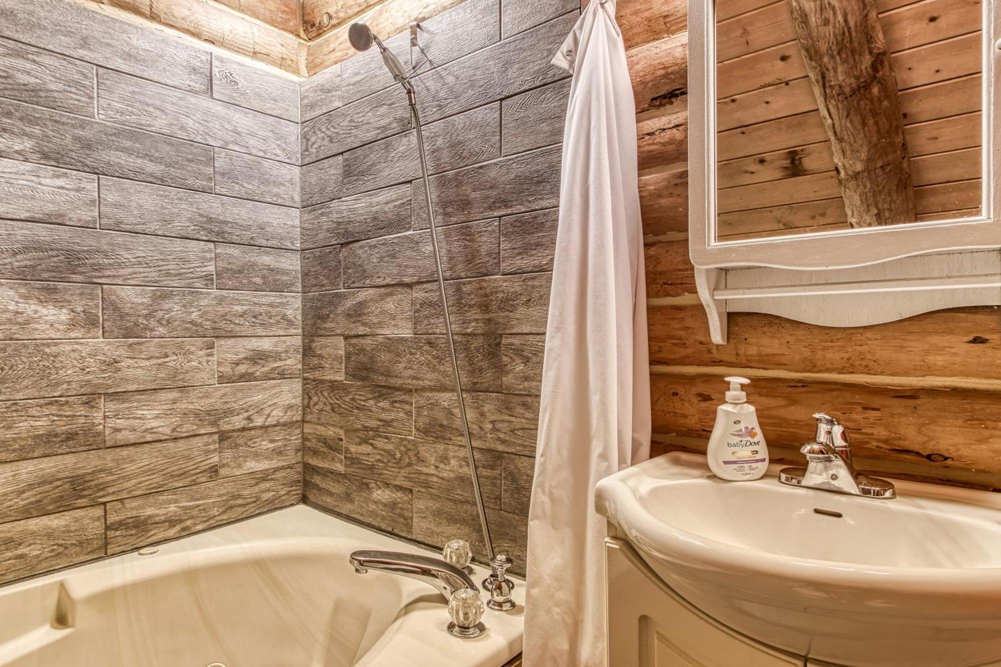 Very Private, Real Log Cabin With Hot Tub! Sevierville Exteriér fotografie