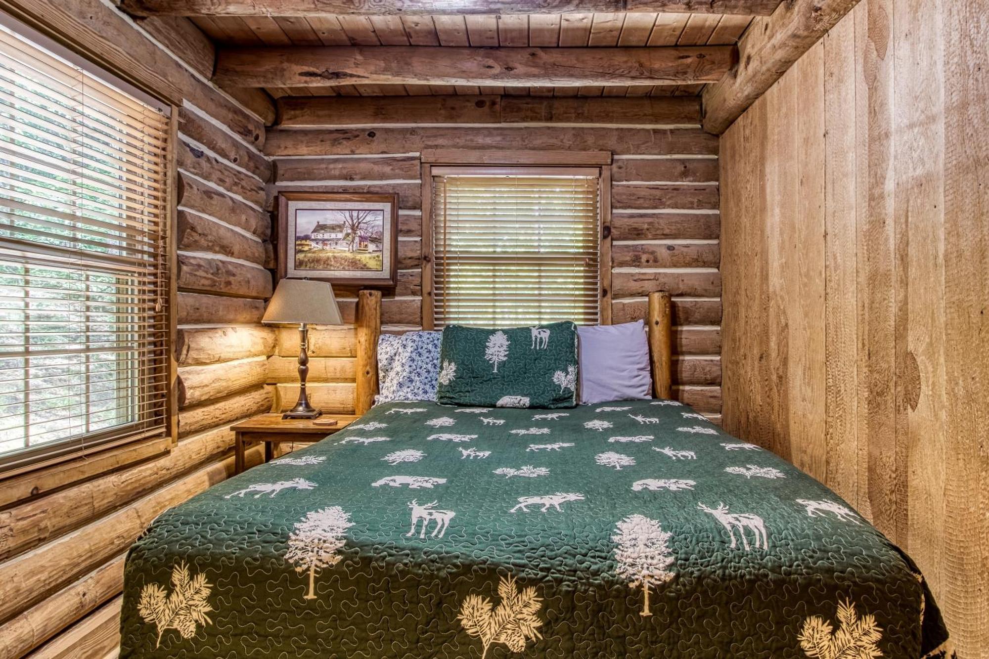 Very Private, Real Log Cabin With Hot Tub! Sevierville Exteriér fotografie