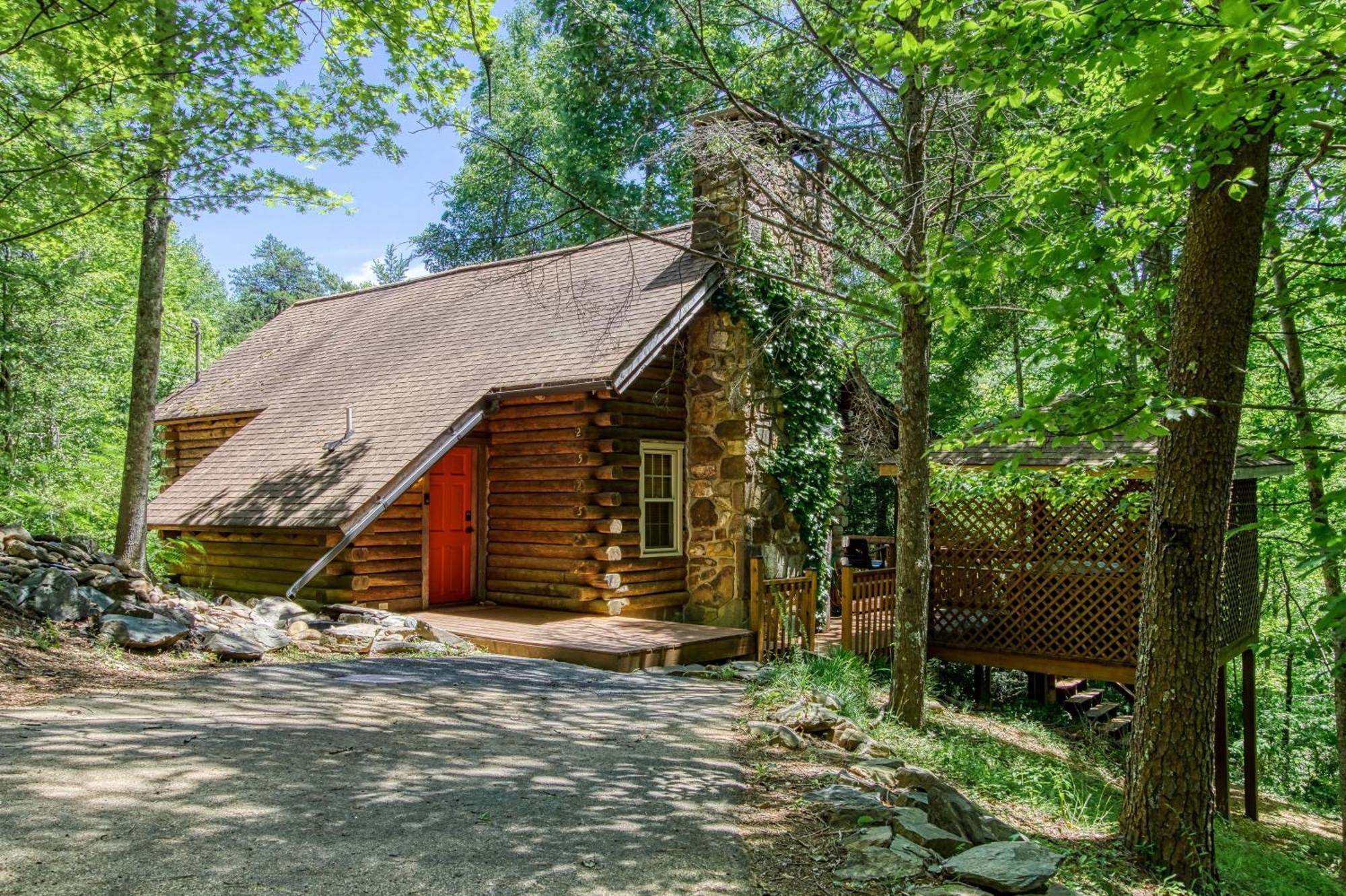 Very Private, Real Log Cabin With Hot Tub! Sevierville Exteriér fotografie